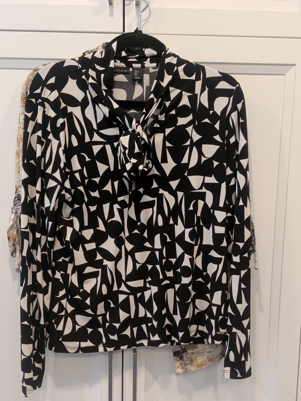 🦋 2 Blouse Bundle Size L